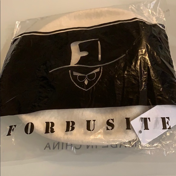 Forbusite cream hat with bow - Picture 7 of 12